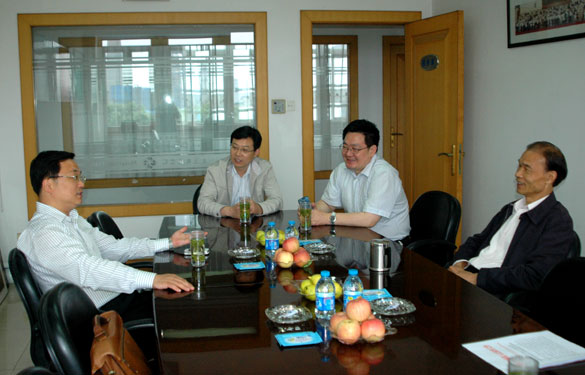 溧阳市委常委、常务副市长汤如军来asiagame集团调研