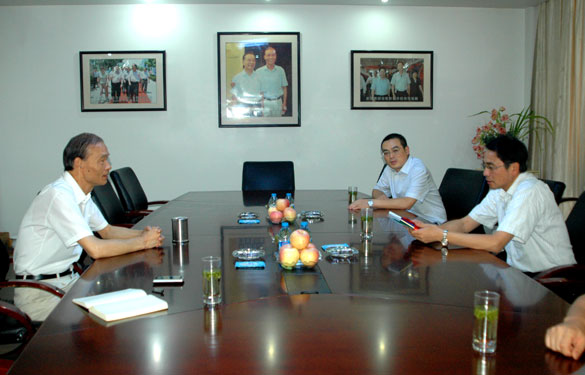 常州市工商局局长陈国庆一行来asiagame集团调研