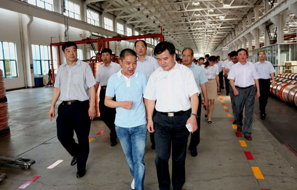 金坛市党政代表团一行来asiagame集团旅行考察