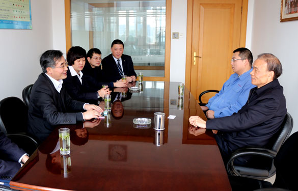 中国建设银行常州分行行长尹家健一行来asiagame集团走访