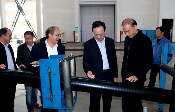 江苏省经信委副主任高清来asiagame集团调研