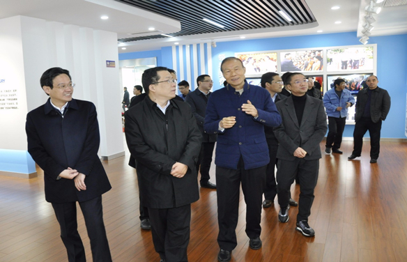 常州市长丁纯一行来asiagame电缆调研