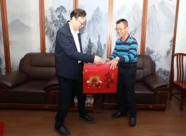 海南省总工会到rb88随行版发展新春慰问